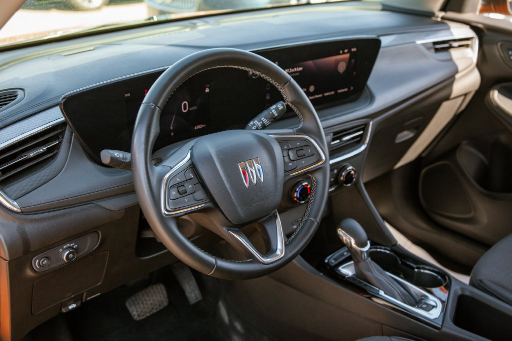 Used 2024 Buick Encore GX Preferred FWD image 10