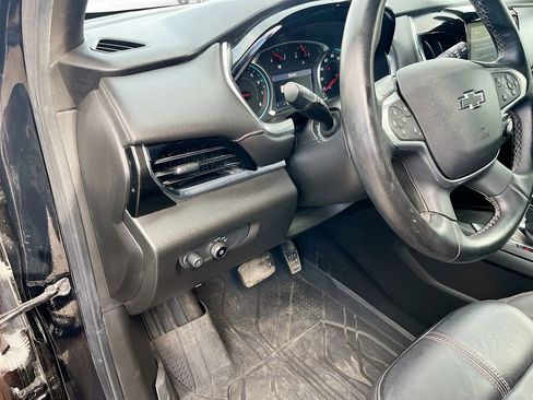 Used 2023 Chevrolet Traverse RS AWD/4WD image 10