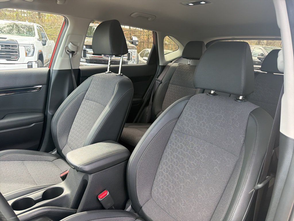 Used 2025 Kia Seltos S AWD/4WD image 20