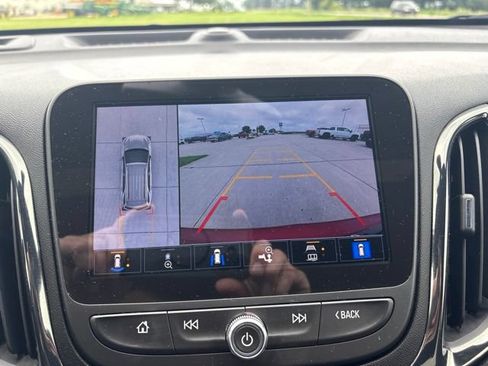 Used 2024 Chevrolet Equinox RS FWD image 34
