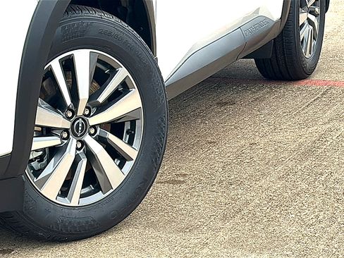 New 2026 Nissan Pathfinder SL FWD image 3