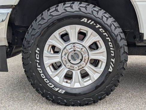 Used 2021 Ford F250 XL w/ STX Appearance Package AWD/4WD image 21