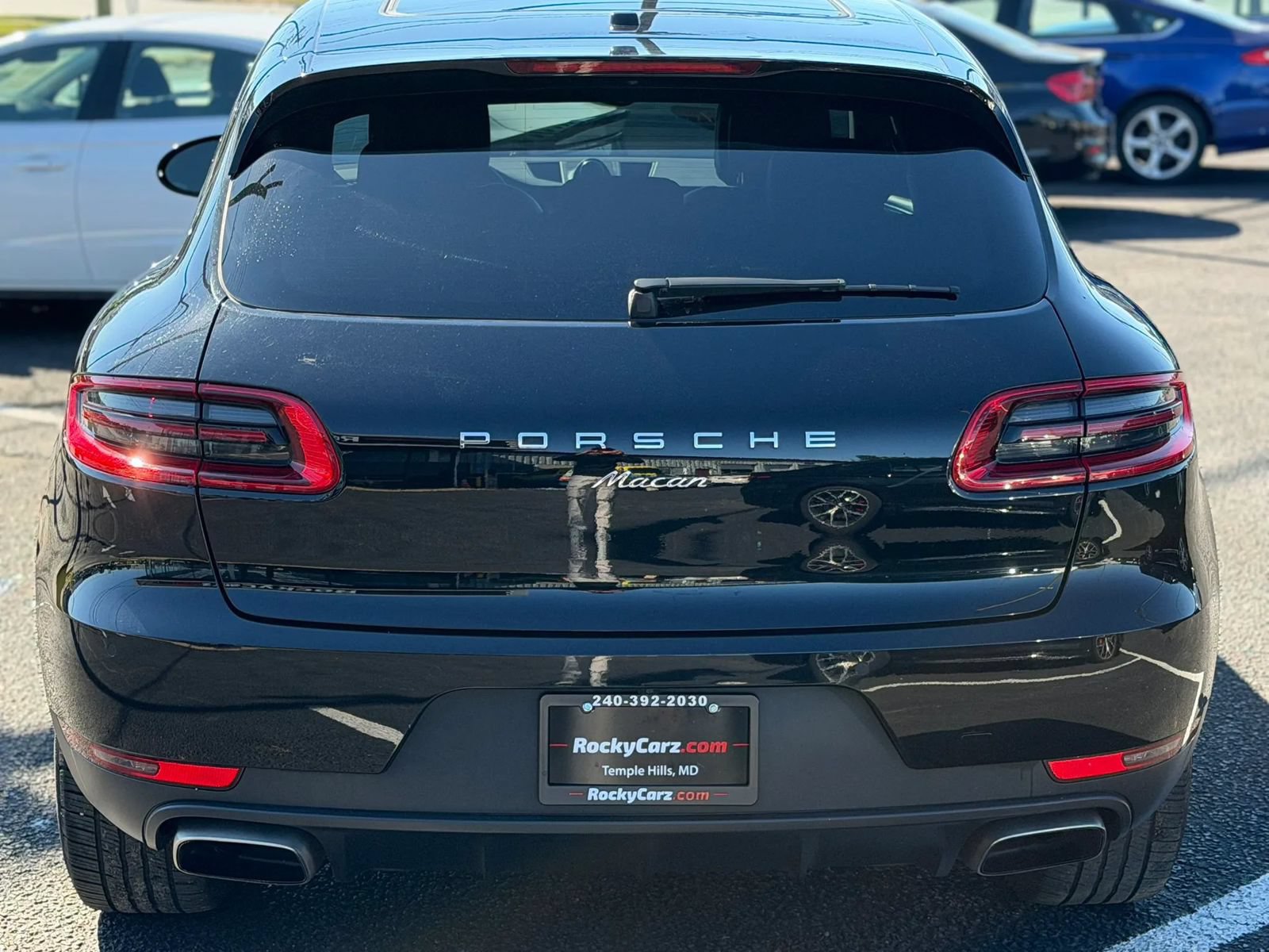 Used 2018 Porsche Macan Sport Edition AWD/4WD image 4