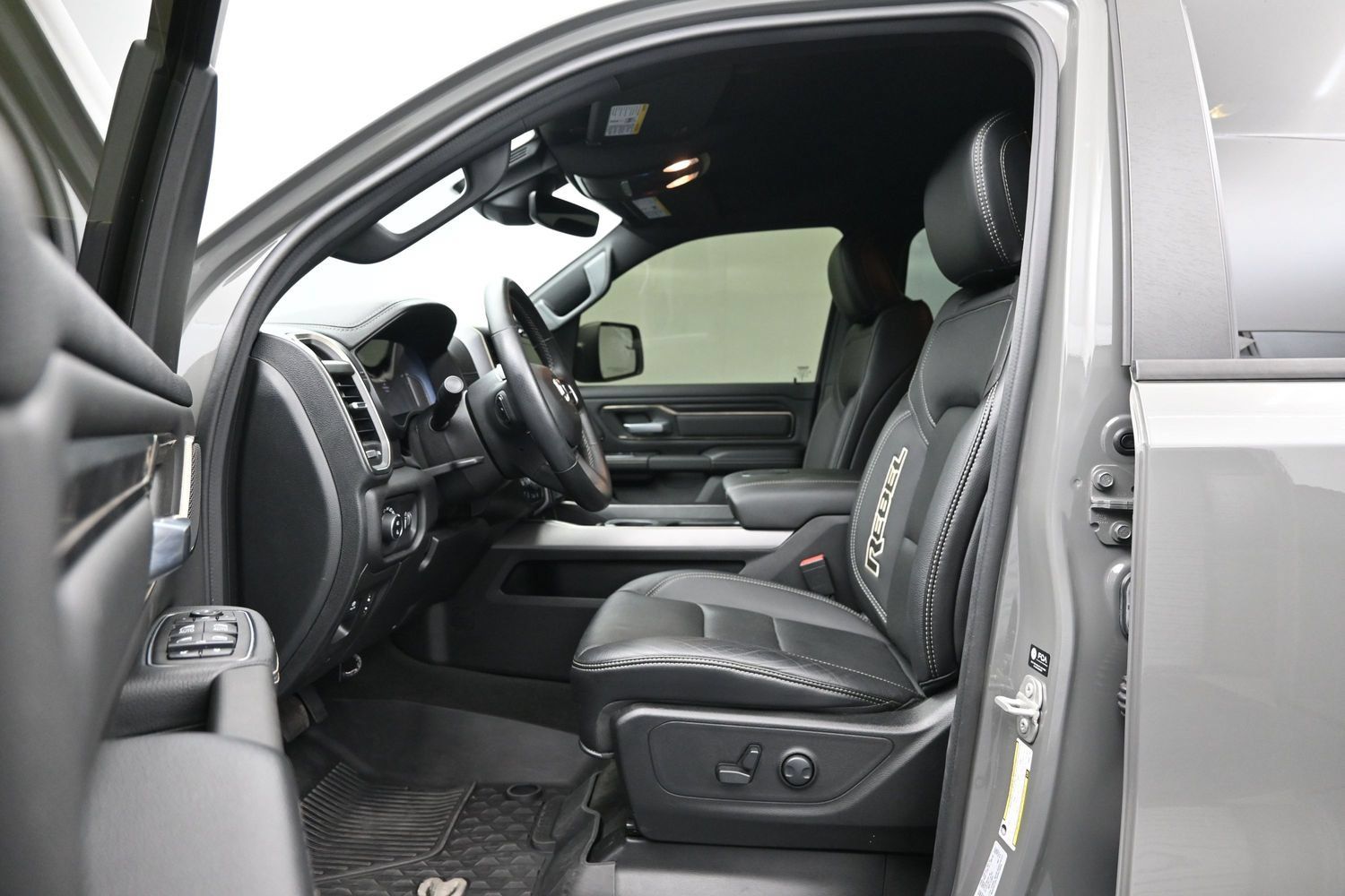 Used 2023 RAM 1500 Rebel w/ Rebel Level 2 Equipment Group AWD/4WD image 9