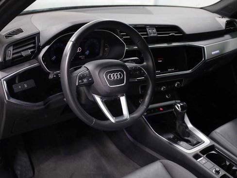 Used 2023 Audi Q3 2.0T Premium Plus w/ Premium Plus Package image 4