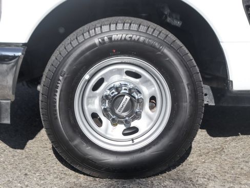 Used 2023 Ford F250 XL w/ XL Chrome Package RWD image 39