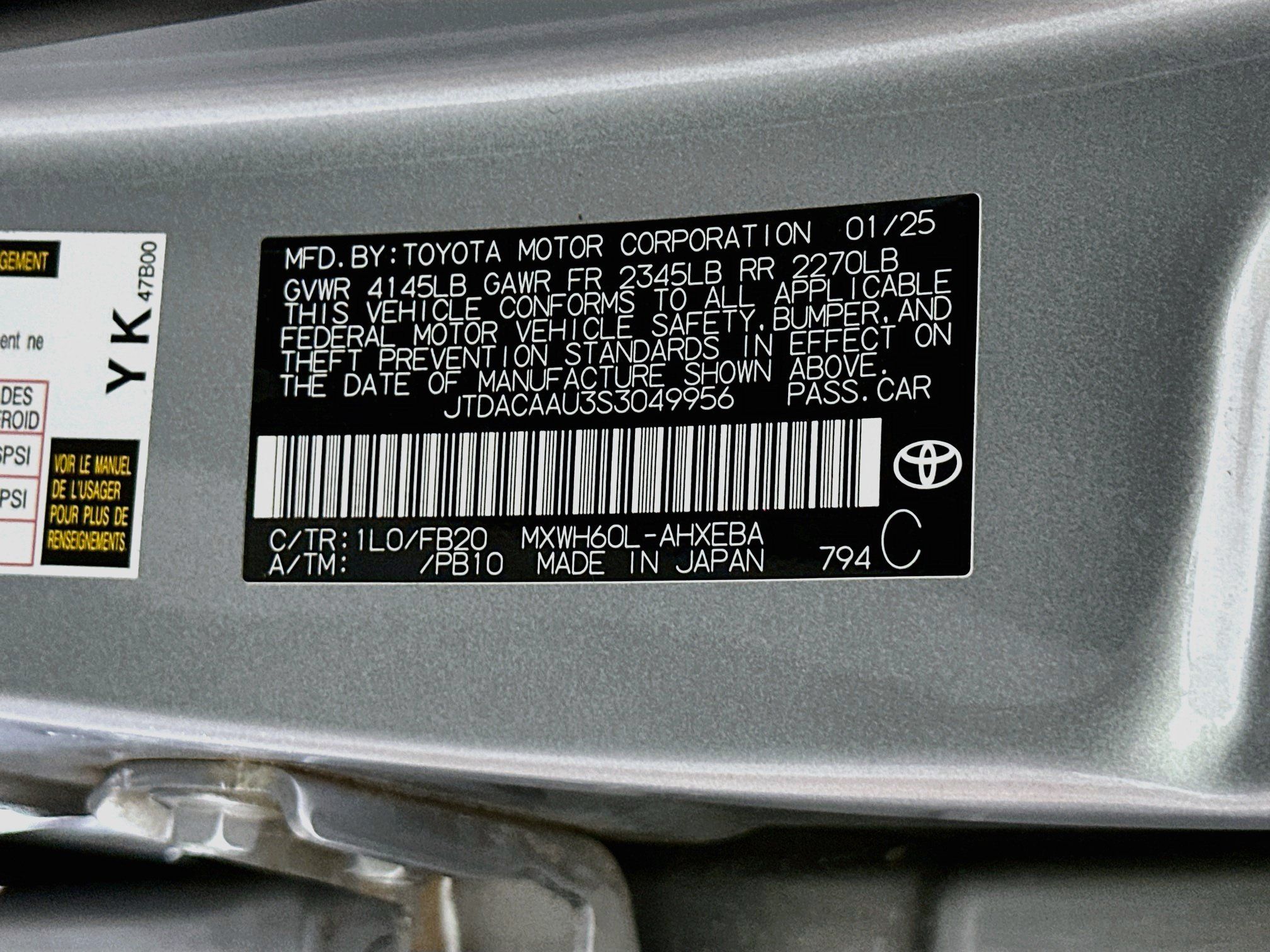 Used 2025 Toyota Prius LE FWD image 12