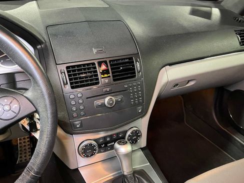 Used 2008 Mercedes-Benz C 300 4MATIC Sedan image 31