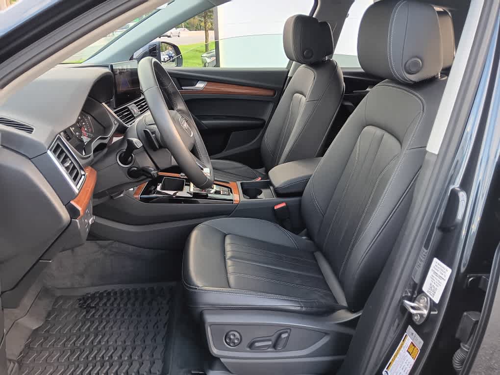 Used 2023 Audi Q5 2.0T Premium w/ Convenience Package AWD/4WD image 19