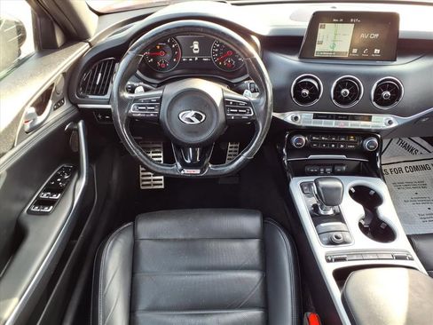 Used 2018 Kia Stinger GT2 image 3