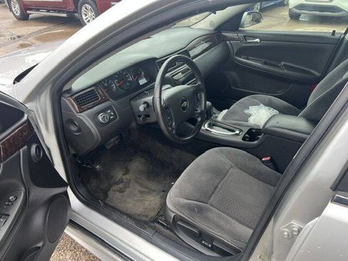 Used 2014 Chevrolet Impala LT w/ LT Sunroof Package FWD image 13