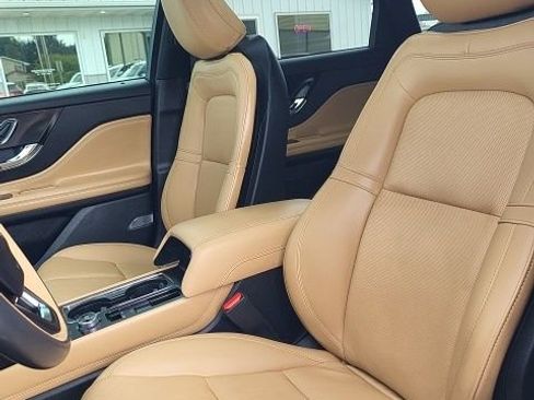 Used 2021 Lincoln Corsair Reserve w/ Equipment Group 201A image 7