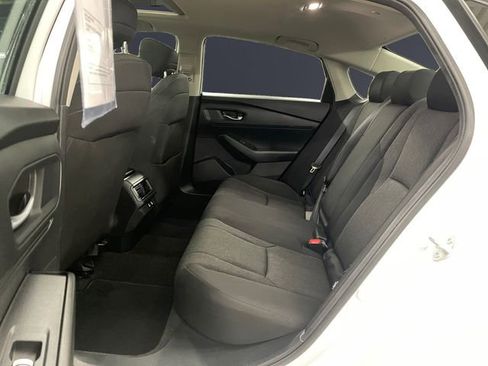 Certified 2025 Honda Accord SE image 13