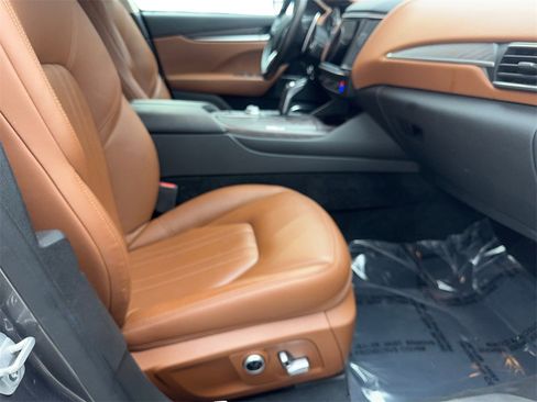 Used 2022 Maserati Levante Modena image 44