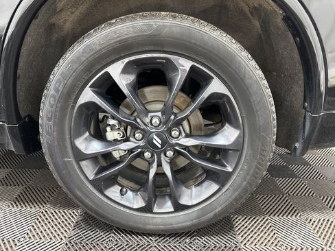 Used 2025 Dodge Durango GT image 35