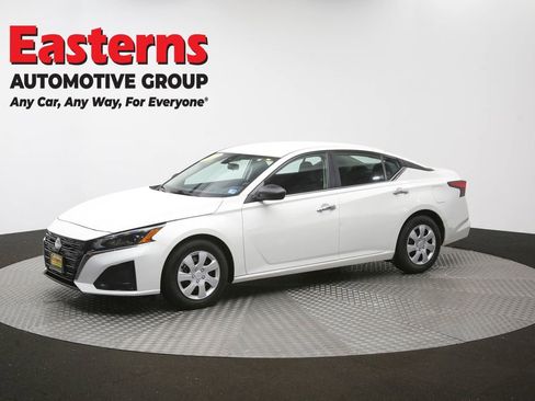 Used 2024 Nissan Altima 2.5 S FWD image 55