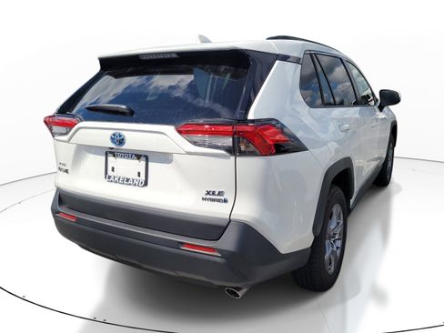 Used 2024 Toyota RAV4 XLE w/ Convenience Package AWD/4WD image 7