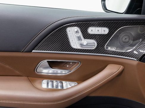 Used 2024 Mercedes-Benz GLS 63 AMG GLS 63 AMG image 6