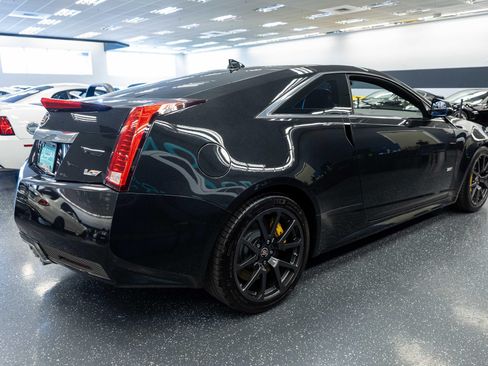 Used 2014 Cadillac CTS V RWD image 5
