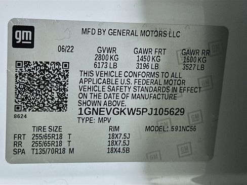 Used 2023 Chevrolet Traverse LT image 12