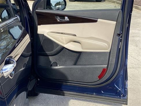 Used 2019 Kia Sorento EX image 28