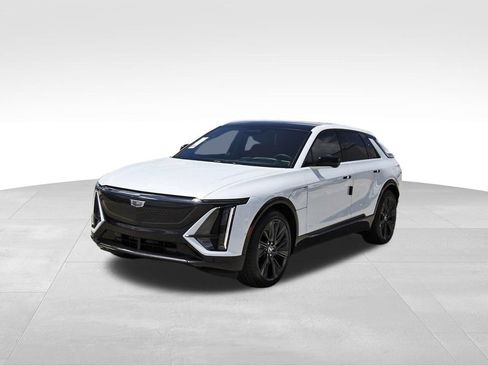 New 2027 Cadillac Lyriq Signature Sport w/ Nappa Leather Package AWD/4WD image 2