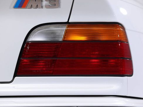 Used 1996 BMW M3 Coupe image 21