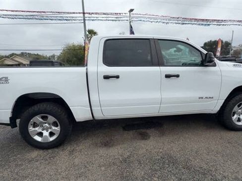 Used 2023 RAM 1500 Big Horn AWD/4WD image 9