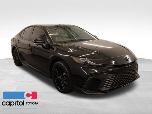 Used 2026 Toyota Camry SE w/ Convenience Package AWD/4WD image 1