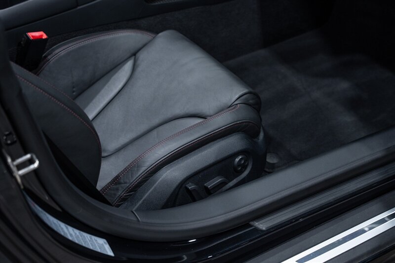 Used 2012 Audi R8 V10 AWD/4WD image 31
