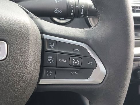 Used 2023 Jeep Compass High Altitude AWD/4WD image 23