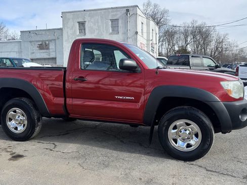 Used 2010 Toyota Tacoma 4x4 Regular Cab image 9