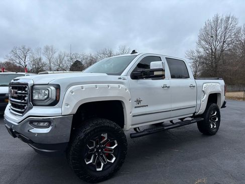 Used 2017 GMC Sierra 1500 SLT w/ SLT Premium Package AWD/4WD image 4