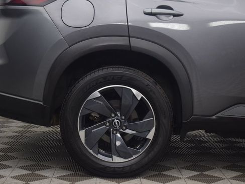 Used 2025 Nissan Rogue SV AWD/4WD image 28