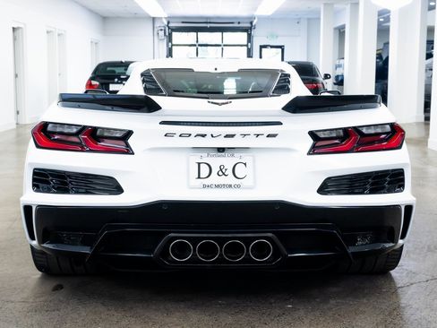 Used 2023 Chevrolet Corvette Z06 image 5