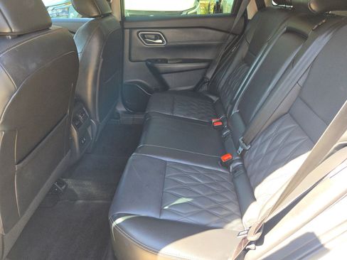 Certified 2025 Nissan Rogue Platinum AWD/4WD image 13