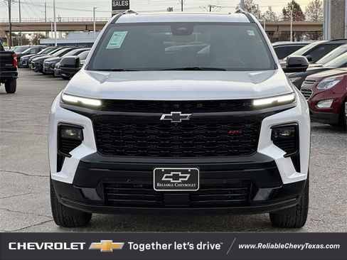 Certified 2024 Chevrolet Traverse RS w/ LPO, Floor Liner Package image 8