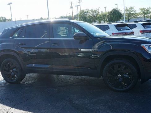 New 2026 Volkswagen Atlas Cross Sport SE AWD/4WD image 3