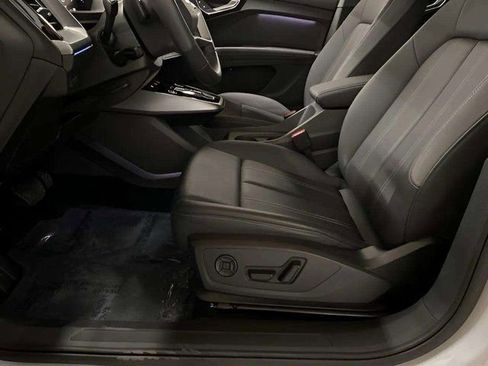 Used 2024 Audi Q4 e-tron Prestige image 70