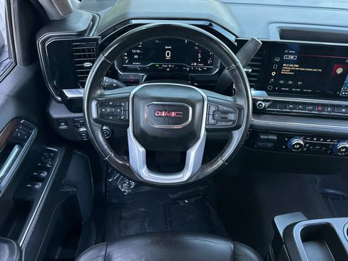 Used 2025 GMC Sierra 1500 SLT AWD/4WD image 17