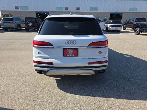 Used 2025 Audi Q7 3.0T Premium Plus AWD/4WD image 4