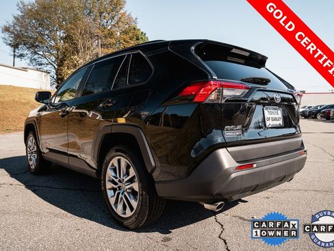 Certified 2025 Toyota RAV4 XLE Premium image 5