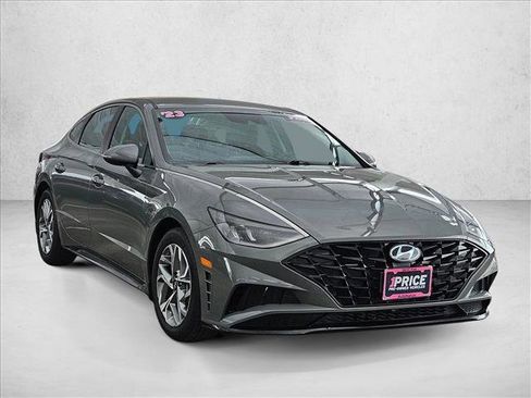 Used 2023 Hyundai Sonata SEL FWD image 3