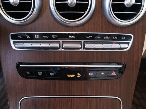 Certified 2022 Mercedes-Benz GLC 300 4MATIC image 23