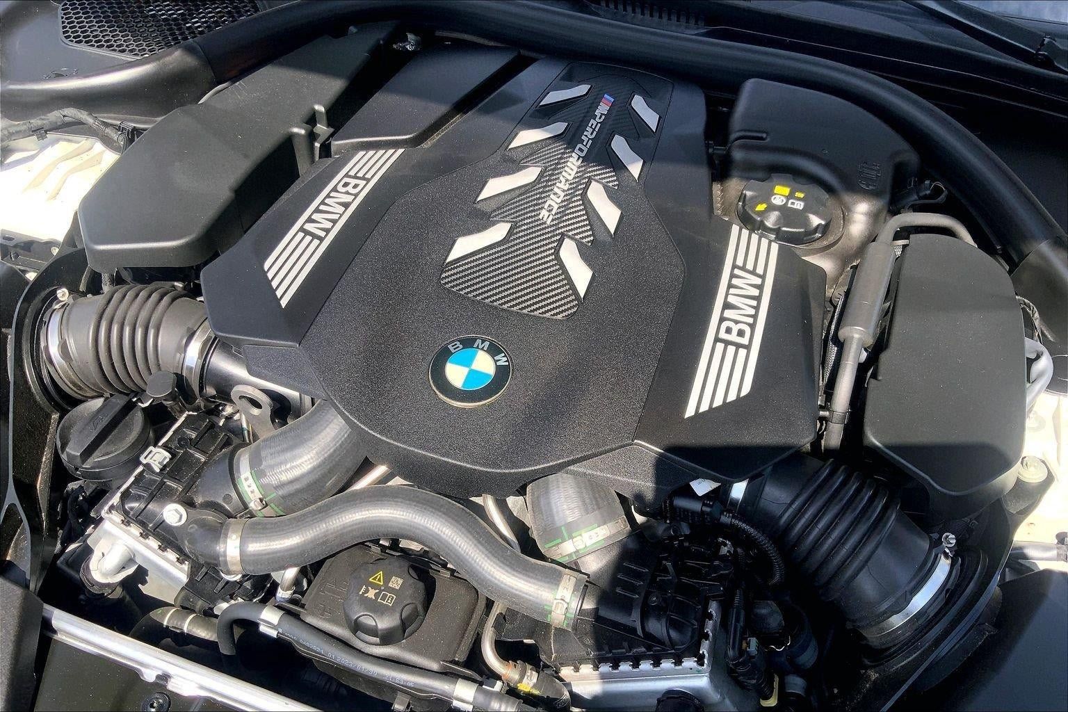 Used 2023 BMW M550i xDrive w/ Parking Assistance Package AWD/4WD image 32
