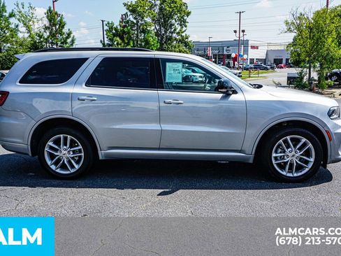 Used 2024 Dodge Durango GT image 9
