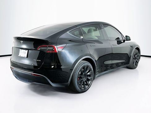 Used 2021 Tesla Model Y Long Range AWD/4WD image 9