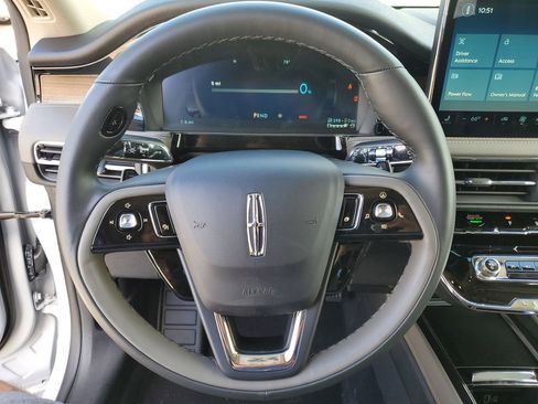 New 2026 Lincoln Corsair Grand Touring AWD/4WD image 23