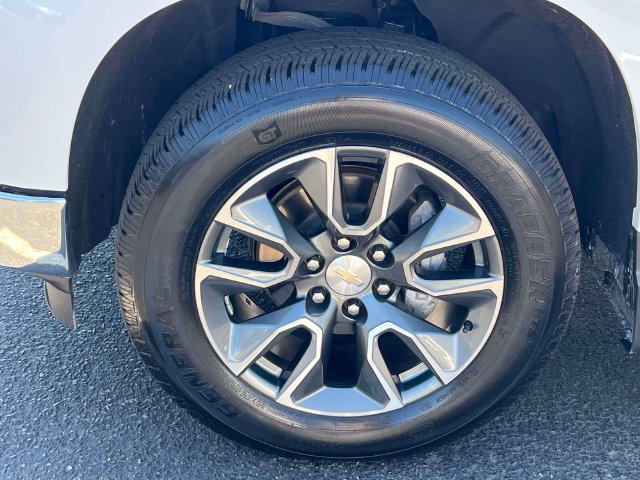 Used 2023 Chevrolet Silverado 1500 LT AWD/4WD image 7