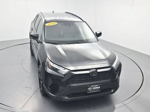 Used 2024 Toyota RAV4 XLE FWD image 53